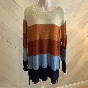 Light weight sweater with v back detail